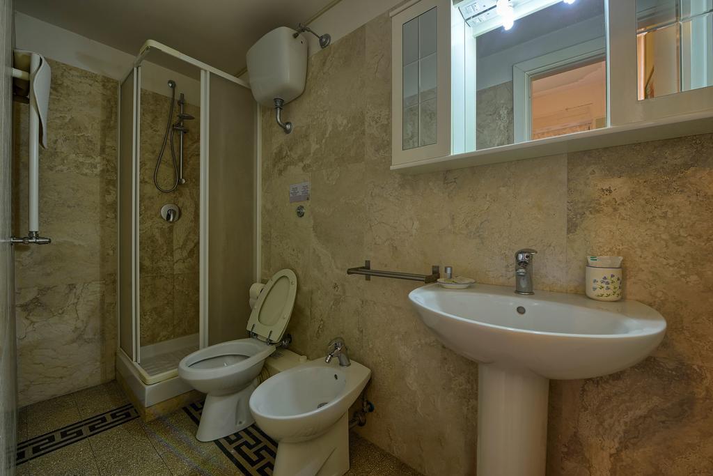 Casa Vacanze Monteverde โรม ภายนอก รูปภาพ